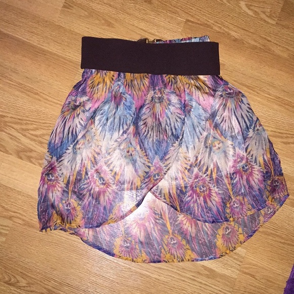 Beautiful color skirt - Picture 2 of 3